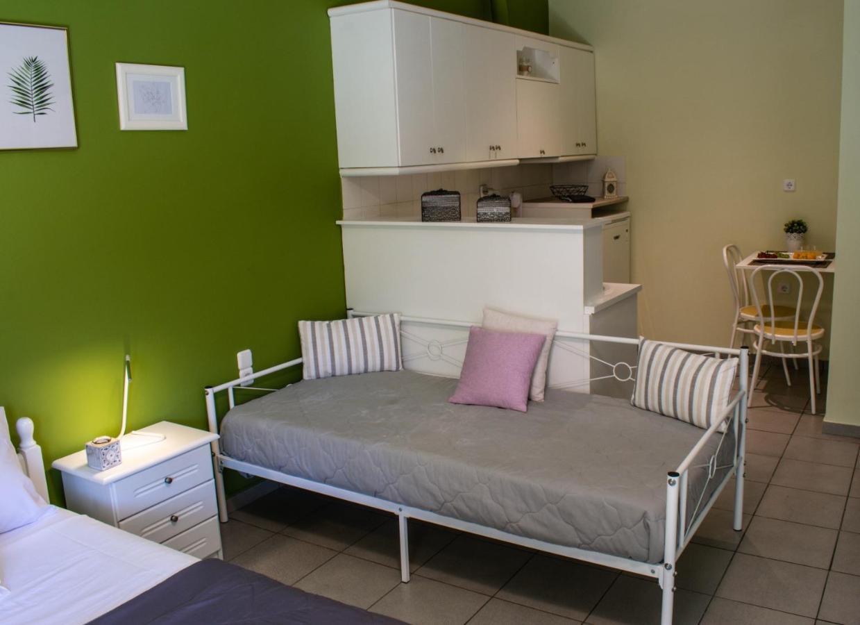 Kiki'S Apartments Néos Pírgos Buitenkant foto