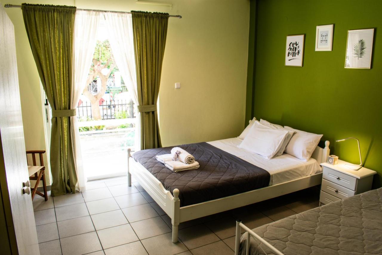 Kiki'S Apartments Néos Pírgos Buitenkant foto